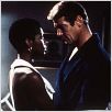 Vive y deja morir : foto Gloria Hendry, Guy Hamilton, Ian Fleming, Roger Moore