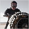 El sicario de Dios : foto Maggie Q, Scott Charles Stewart