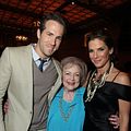 La Proposición : foto Anne Fletcher, Betty White, Ryan Reynolds, Sandra Bullock