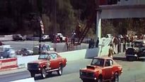 <strong>Carretera asfaltada en dos direcciones</strong> Tráiler VO