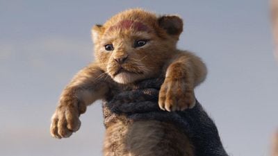 'El Rey León': Zazu, Mufasa y Simba, en la nueva imagen de la película