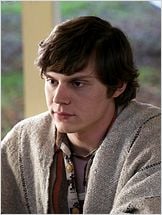 Evan Peters
