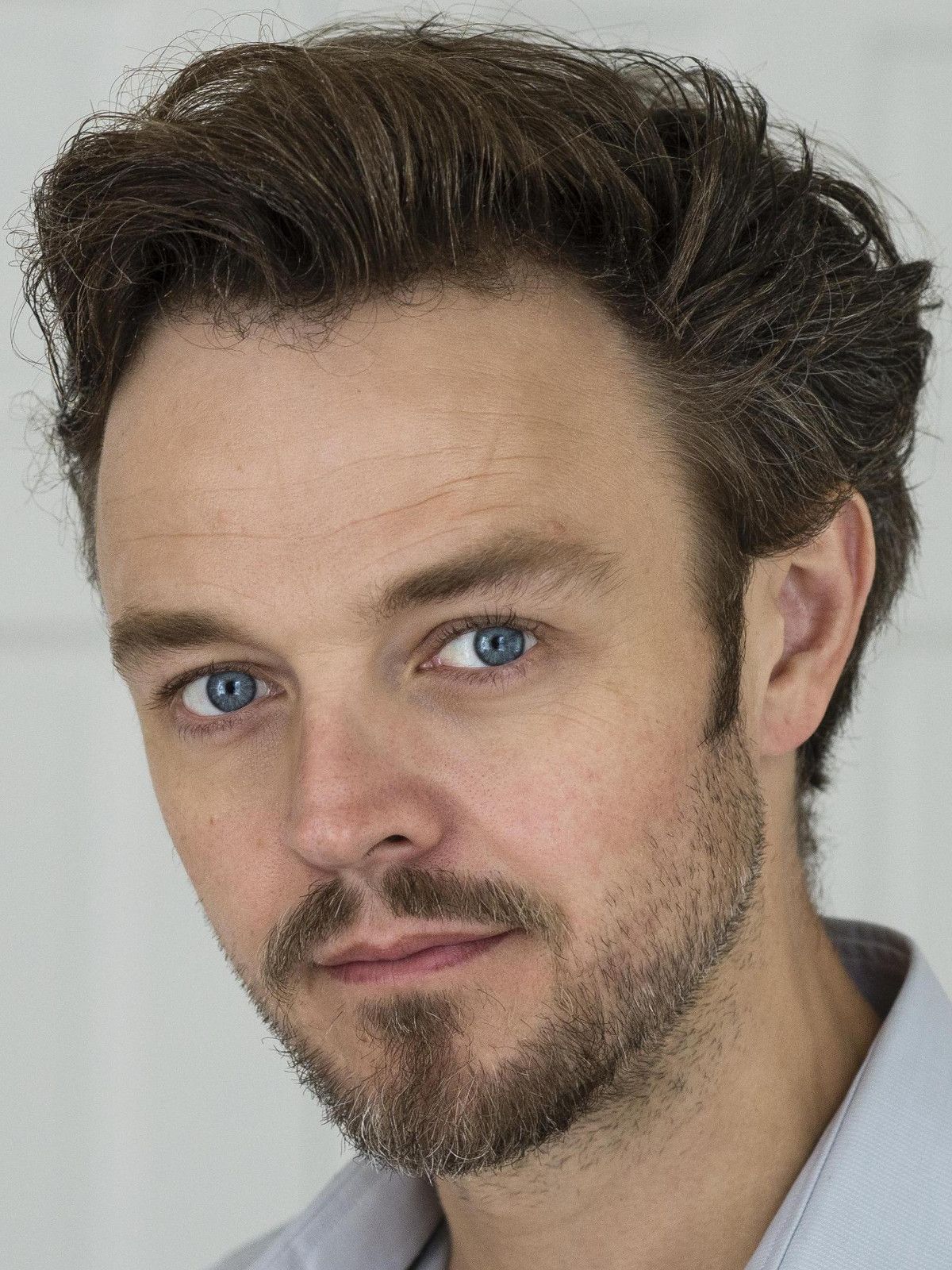 omar ayuso nombre real matthew newton sensacine omar ayuso nombre real matthew newton sensacine