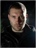 Jai Courtney Papel: Eric