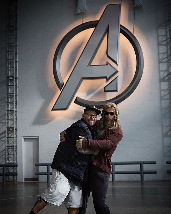 Chris Hemsworth como Thor gordo