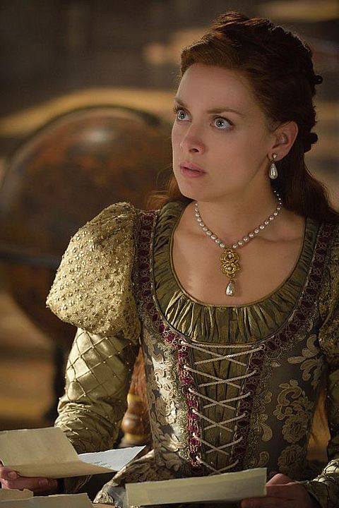 Reign: Foto Rachel Skarsten - 140 sobre un total de 380 - SensaCine.com