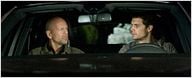 'La fría luz del día': Bruce Willis arremete contra dos policías en el nuevo clip de la película de Henry Cavill