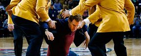 Will Ferrell, expulsado de un partido de la NBA por noquear a una animadora Will Ferrell, expulsado de un partido de la NBA por noquear a una animadora