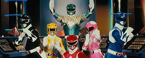'Mash up' entre 'Vengadores: La era de Ultrón' y 'Power Rangers: La película' 'Mash up' entre 'Vengadores: La era de Ultrón' y 'Power Rangers: La película'