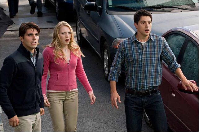 Destino final 5 : Foto Emma Bell, Miles Fisher, Nicholas D'agosto, Steven Quale
