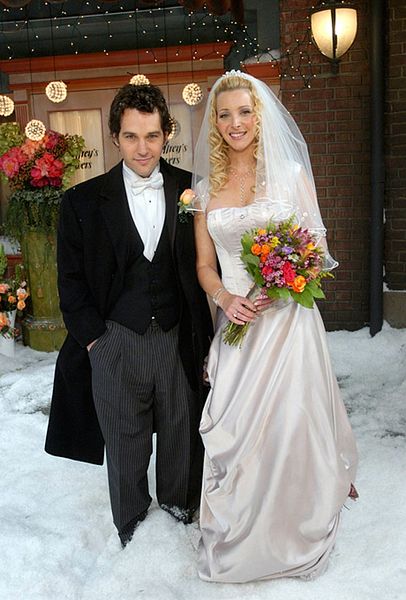 Did phoebe marry mike image