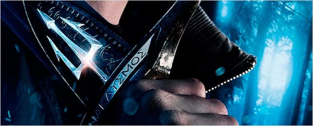 'Percy Jackson 2': ¡Póster con Logan Lerman y su espada en 'El mar de los monstruos'!