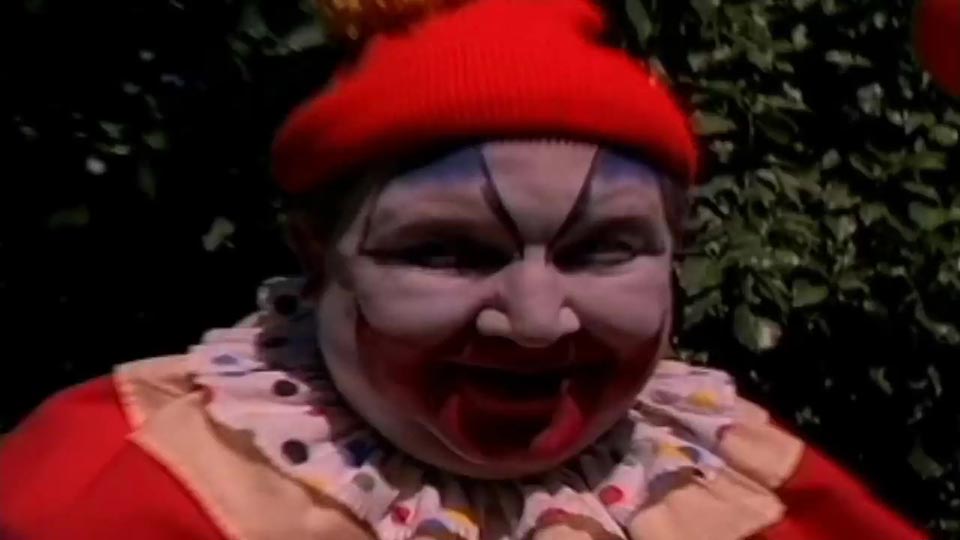 Gacy, El Payaso Asesino Tráiler - SensaCine.com