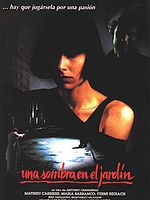 Cartel de Una sombra en el jardín