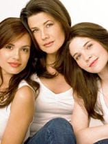 Cartel de Beautiful People Temporada 1