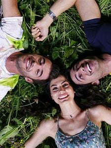 Cartel de Con olor a fresas Temporada 1