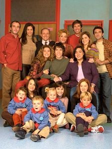 Cartel de Javier ya no vive solo Temporada 2