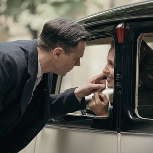 Foto Truth & Treason