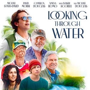 Foto Mirando a través del agua