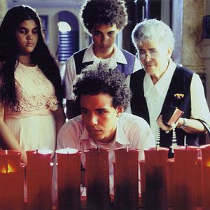 Foto Raising Victor Vargas