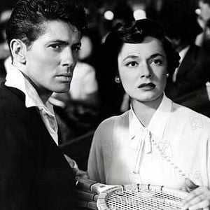 Foto Extraños en un tren