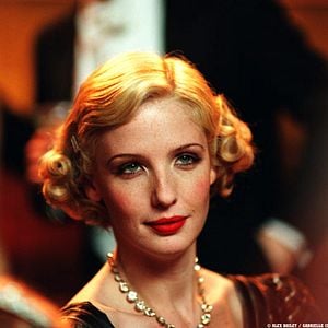 Foto Mrs. Henderson presenta