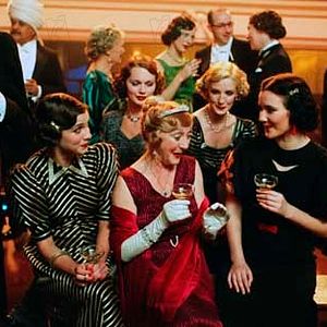 Foto Mrs. Henderson presenta