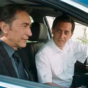 Foto El juego de los idiotas