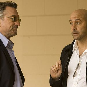 Foto Algo pasa en Hollywood