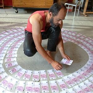 Foto Lo visible y lo invisible