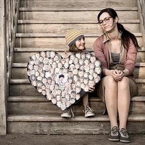 Foto Un conejo sin orejas