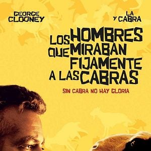 Foto Los hombres que miraban fijamente a las cabras