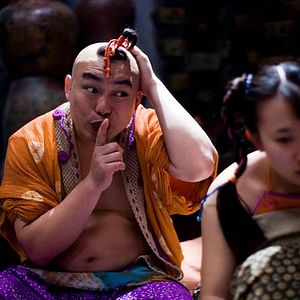 Foto Una mujer, una pistola y una tienda de fideos chinos
