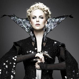 Foto Blancanieves y la leyenda del cazador