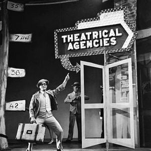 Foto Cantando bajo la lluvia