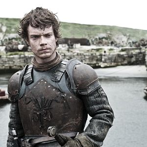Foto Alfie Allen