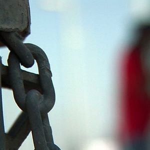 Foto Murs blancs, peuple muet