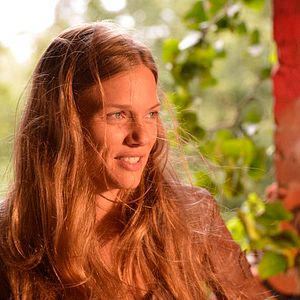 Foto Tracy Spiridakos