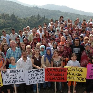 Foto Der Müll im Garten Eden