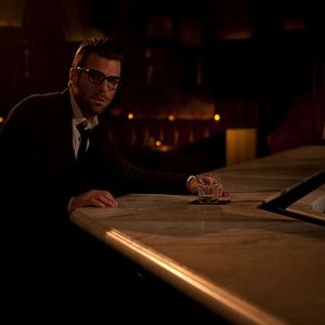 Foto Girl Walks Into a Bar