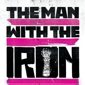 Foto El hombre de los puños de hierro