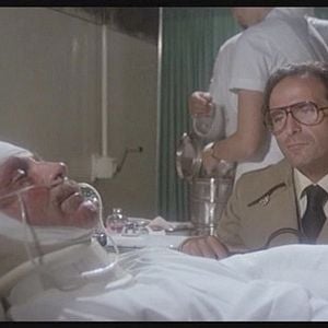 Foto Siete Notas En Negro