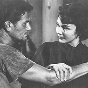 Foto Éramos desconocidos