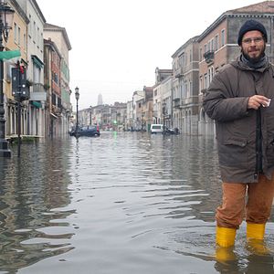 Foto La pequeña Venecia: Shun Li y el poeta