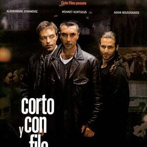 Foto Corto y con filo