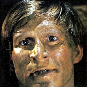 Foto Simon MacCorkindale