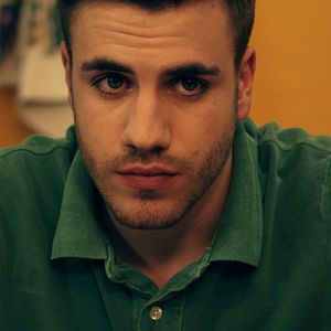 Foto En Apatía (Secuelas del odio)