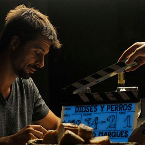 Foto Dioses y perros