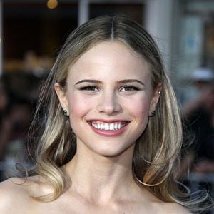 Foto Halston Sage