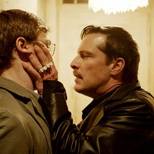 Foto Die Frau hinter der Wand